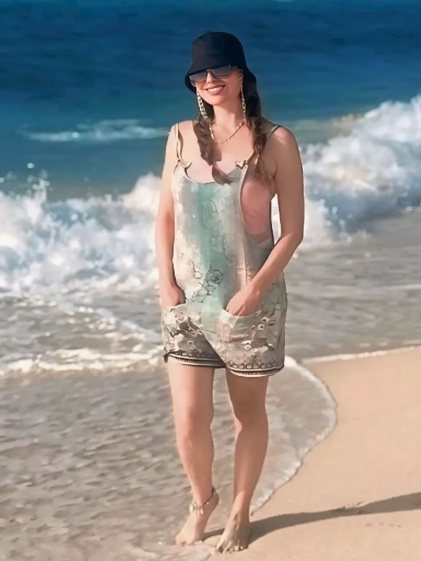 مساحة نت | بملابس البحر.. نرمين الفقي تشعل الصيف بإطلالة جريئة مع صديقاتها (صور) مساحة نت | بملابس البحر.. نرمين الفقي تشعل الصيف بإطلالة جريئة مع صديقاتها (صور)