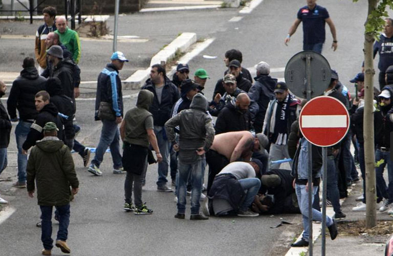 أحداث شغب قبل نهائى كأس ايطاليا وأصابة أحد المشجعي