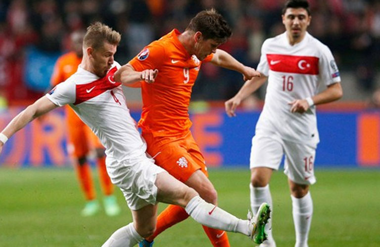 مباراة هولندا وتركيا