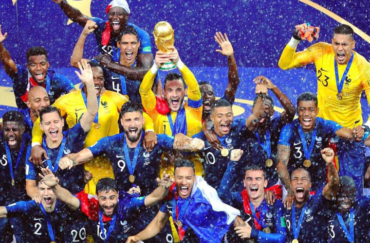 تتويج فرنسا بكأس العالم 2018