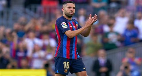 دموع وبكاء في حفل توديع برشلونة لـ بوسكيتس وألبا 