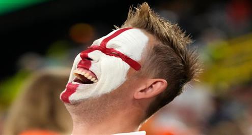 لقطات من الجماهير في مباراة إنجلترا وهولندا (صور)
