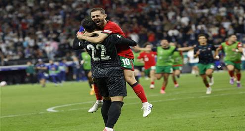 فرحة رونالدو مع لاعبي البرتغال بعد التأهل لربع نهائي يورو 2024