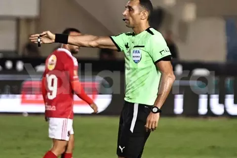 لقطات من مباراة بتروجت والأهلي (صور)