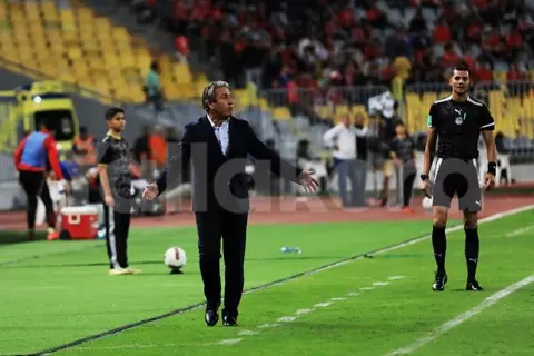 لقطات من مباراة الأهلي والمصري (صور)