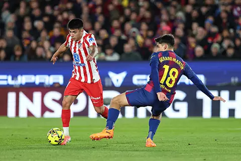 لقطات من مباراة برشلونة وأتلتيكو مدريد