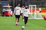 لقطات لمحمد صلاح في مران ليفربول قبل مواجهة توتنهام