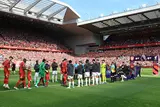 ممر شرفي من أرسنال لفريق ليفربول بعد التتويج بالدوري الإنجليزي