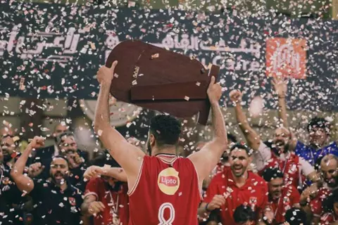 تتويج الأهلي بدوري السوبر للسلة (صور)