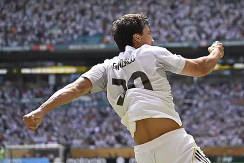 لقطات من مباراة ريال مدريد والهلال (صور)