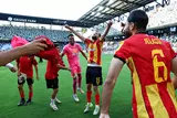 فرحة لاعبي الترجي مع الجماهير بعد الفوز على لوس أنجلوس الأمريكي (صور)