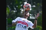 لقطات من تقديم خوان ألفينا صفقة الزمالك الجديدة (صور)