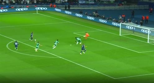 نيمار يسجل هدفا رائعا لباريس سان جيرمان أمام مكابي