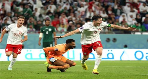هدف بولندا الثاني أمام السعودية (ليفاندوفسكي)