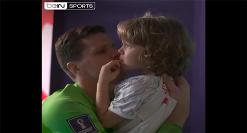 لفتة رائعة من تشيزني مع إبنه بعد خروج بولندا من كأس العالم