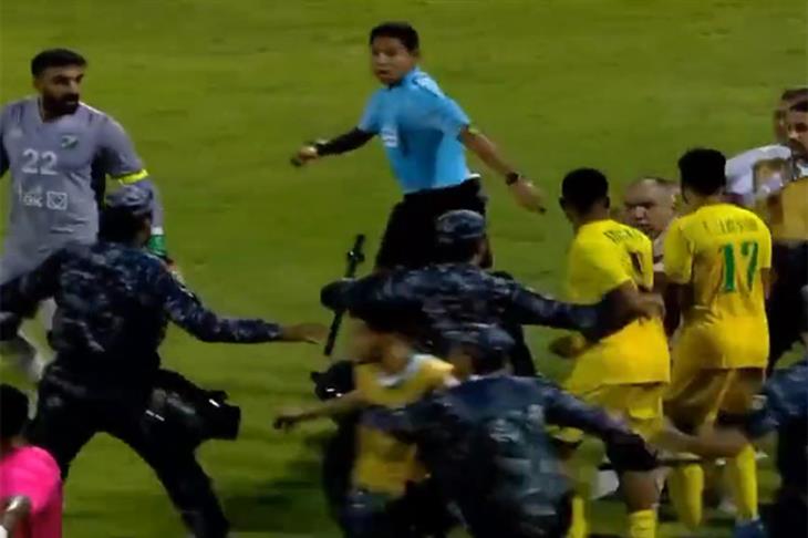 أحداث عنف بعد مباراة العربي والسيب في كأس الاتحاد الآسيوي
