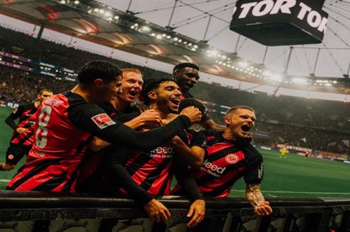 أهداف مباراة فرانكفورت وبروسيا دورتموند 