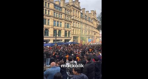 جماهير جالاتا سراي تجتاح شوارع مانشستر