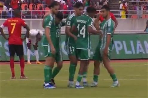  هدف الجزائر الثاني أمام موزمبيق (رامز زروقي)