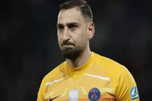 خطأ فادح من دوناروما يهدي موناكو هدفاً أمام باريس سان جيرمان