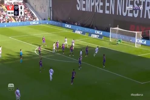 هدف رايو فاييكانو الأول أمام برشلونة (لوبيز)