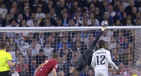 أليسون والعارضة ينقذان ليفربول من هدف أمام ريال مدريد ( تسديدة كامافينجا)