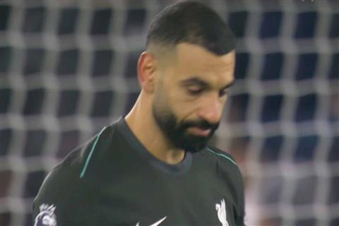 محمد صلاح يهدر فرصة هدف أمام وست هام