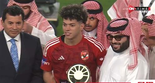 إمام عاشور أفضل لاعب في نهائي كأس مصر واحتفال لاعبي الأهلي