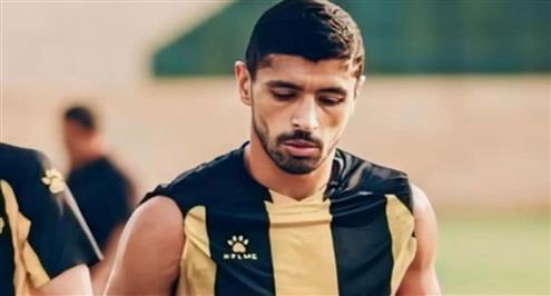 لحظة سقوط لؤي وائل لاعب المقاولون العرب في مباراة بلدية المحلة