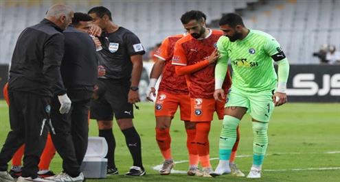 إصابة أحمد الشناوي في مباراة المصري وبيراميدز