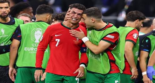 رونالدو ينهار بالبكاء بعد إهدار ركلة جزاء أمام سلوفينيا