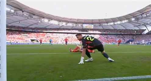 القائم يحرم فولكروج لاعب ألمانيا من هدف أمام إسبانيا