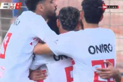 هدف الزمالك الأول أمام حرس الحدود (أحمد سيد زيزو) 