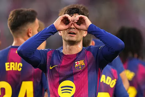 هدف برشلونة الأول أمام جيرونا (بيدري)
