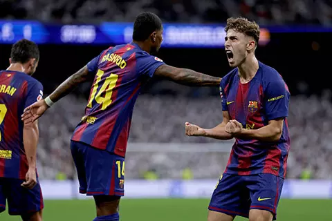 هدف برشلونة أمام ريال مدريد ( فيرمين لوبيز )