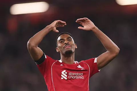 هدف ليفربول الثاني أمام أستون فيلا (جرافينبيرخ)