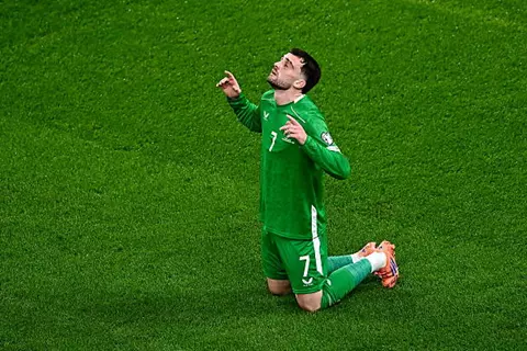 هدف إيرلندا الأول أمام البرتغال (تروي باروت)