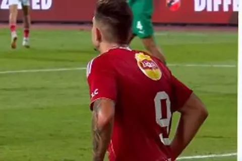 بغرابة شديدة.. جراديشار يهدر هدف محقق أمام المصري