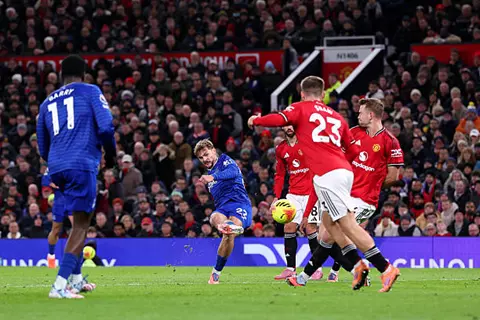 هدف إيفرتون أمام مانشستر يونايتد