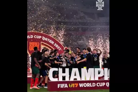 مراسم تتويج المنتخب البرتغالي بلقب كأس العالم تحت 17 سنة