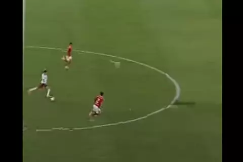 فرصة هدف لأحمد بلحاج أمام الاهلي 