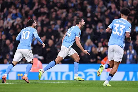 هدف مانشستر سيتي الثاني أمام ليفربول (نيكو جونزاليس)