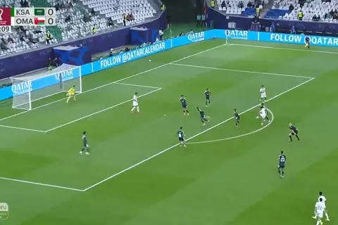 هدف ملغي لمنتخب عمان أمام السعودية