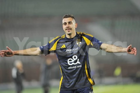 هدف الأهلي الأول أمام مودرن سبورت (جراديشار)