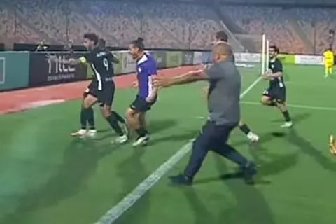 هدف البنك الأهلي الرابع أمام بيراميدز ( ياو أنور )