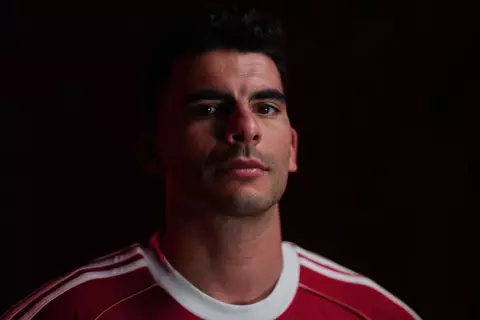 كل الطرق تؤدي إلى الجزيرة.. الأهلي يعلن التعاقد مع أحمد زيزو