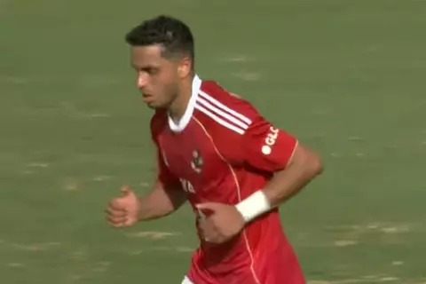تسديدة قوية من كريم الدبيس أمام باتشوكا