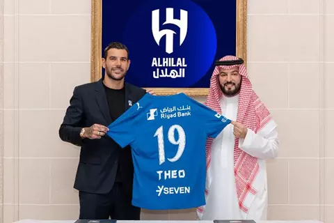 رسميا.. الهلال يعلن تعاقده مع ثيو فيرنانديز 