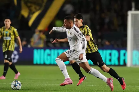 هدف ريال مدريد الثالث أمام كايرات (مبابي)