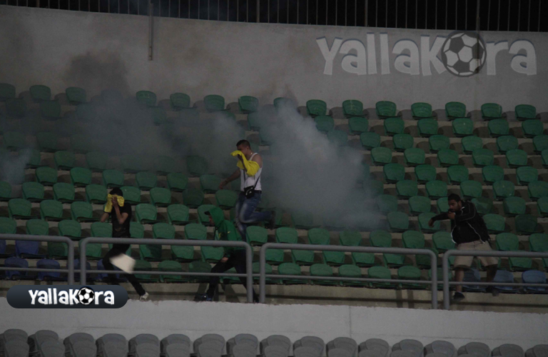 شغب جماهير الإسماعيلي في لقاء اتحاد العاصمة